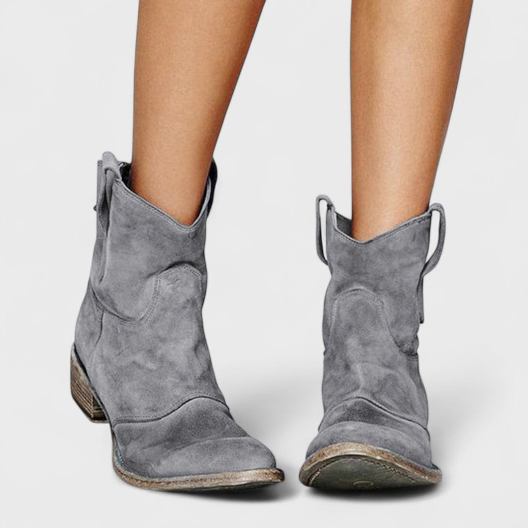 Carlotta | Elegant Western Ankle Boots