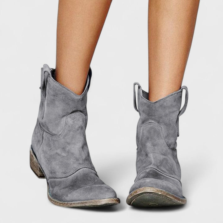 Carlotta | Elegant Western Ankle Boots